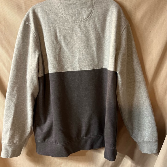 IZOD two toned long sleeve sweater - Picture 4 of 4